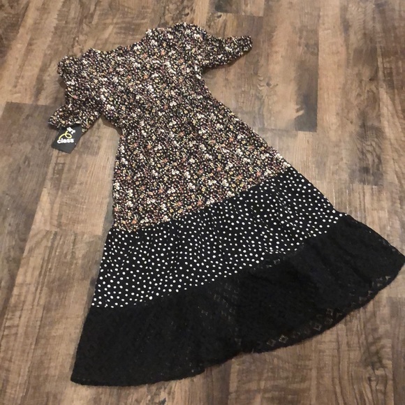 NWT! floral polka dot lace walk through jumpsuit - Picture 8 of 8